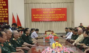 Gặp mặt các tướng lĩnh nghỉ hưu trên địa bàn Quân khu 9
