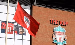 Liverpool lĩnh án phạt 100.000 bảng Anh, cấm chuyển nhượng từ học viện bóng đá
