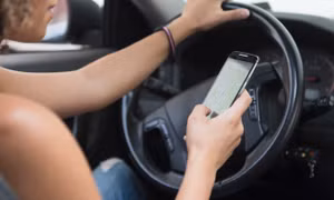 Chuyện sốt trên Twitter: Lái xe Uber vô tình đón đúng bồ của người yêu