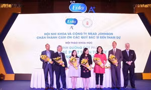 ‘Dinh dưỡng đột phá giúp bé phát triển tư duy và thông minh cảm xúc’