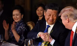 Ông Trump ông Tập trò chuyện thân tình trước giờ ăn tối