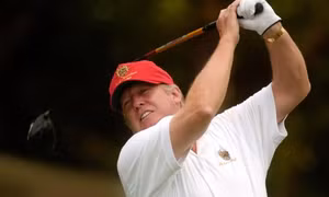 Tổng thống Trump chơi golf nhiều gấp ba ông Obama trong năm đầu nhậm chức