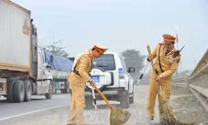 Hình ảnh đẹp của các chiến sĩ trạm cảnh sát giao thông Tam Điệp