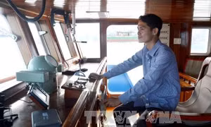 Khởi nghiệp trên những con tàu dịch vụ hậu cần nghề cá 