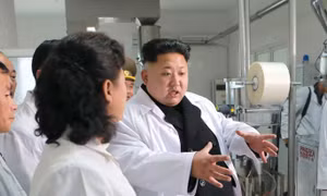 Triều Tiên tuyên bố chế tạo ‘thần dược’ chữa được ung thư, Ebola và cả… AIDS
