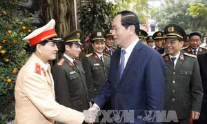 Chủ tịch nước Trần Đại Quang thăm, chúc Tết cán bộ, chiến sĩ Phòng Cảnh sát Giao thông Hà Nội 