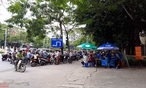 Thứ trưởng Bộ GD - ĐT lên tiếng về việc đính chính nhiều mã đề thi môn Vật lý 