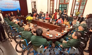 1.000 xe lăn tặng thương binh và người khuyết tật 