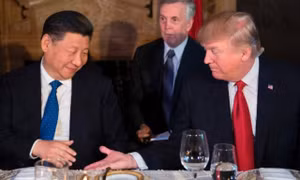 Ông Tập Cận Bình lặng thinh 10 giây khi Tổng thống Trump nói tấn công Syria