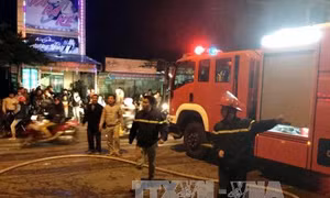 Cháy cửa hàng đồ gỗ nội thất ở thành phố Móng Cái
