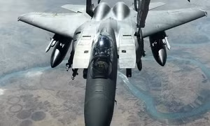 Phi công Mỹ tiết lộ tình huống bị chiến đấu cơ Nga 'trêu ngươi' ở Syria