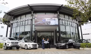 Parrot Luxury Car mạnh tay 'tậu' xe sang Mercedes-Benz