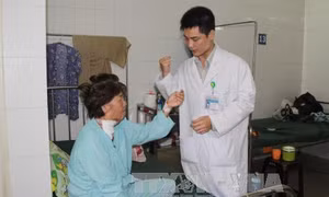 Cứu sống bệnh nhân bị tắc hoàn toàn động mạch, yếu nửa người