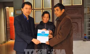 Thiết thực chia sẻ với gia đình phóng viên Đinh Hữu Dư 