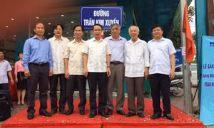Những con đường Thông tấn