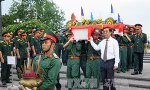 An táng hài cốt liệt sỹ Việt Nam hy sinh tại Lào