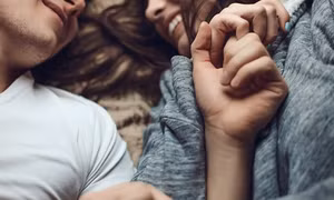 Sơn tường màu gì giúp vợ chồng ham muốn nhiều hơn