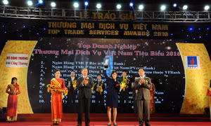 Prudential nhận giải thưởng 'Thương mại Dịch vụ Việt Nam'