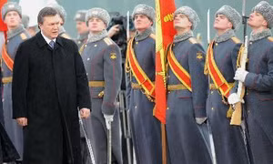 Cựu Tổng thống Ukraine Yanukovich sẽ bị EU trừng phạt thêm 1 năm