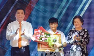 Tuyên dương 10 công dân trẻ tiêu biểu Thành phố Hồ Chí Minh 