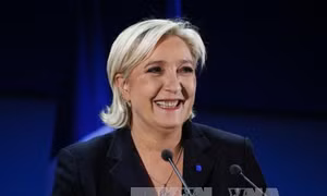 Ứng viên Le Pen dẫn đầu vòng một bầu cử tổng thống Pháp