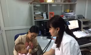 Mùa hè, trẻ khám biếng ăn, suy dinh dưỡng tăng đột biến