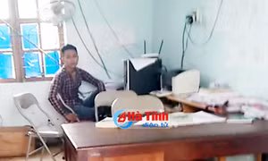 Hà Tĩnh: Nam thanh niên nghi 'ngáo đá', đập phá trụ sở xã