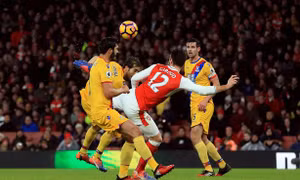 Thêm siêu phẩm bọ cạp từ Olivier Giroud