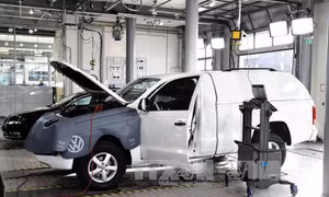 Các hãng sản xuất ô tô chạy đua cắt giảm khí thải trước các quy định mới