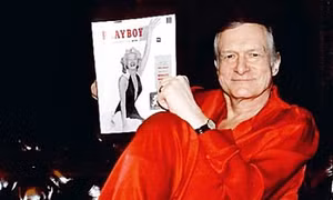 Nhiều người bất bình vì ông chủ Playboy được chôn cạnh Marilyn Monroe