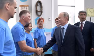 Lần đầu tiên ông Putin hé lộ với công chúng dấu hiệu tranh cử Tổng thống năm 2018 