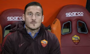 Totti chính thức làm Giám đốc đào tạo trẻ AS Roma