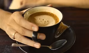 Uống cà phê thường xuyên ngăn chặn giảm trí nhớ 