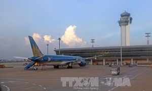 Xem xét xử lý hành khách tranh chỗ ngồi trên máy bay