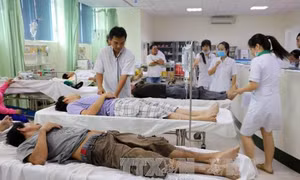 26 công nhân TP Hồ Chí Minh nhập viện nghi ngộ độc thực phẩm
