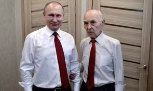 Lộ diện 'sếp' của Tổng thống Nga Putin