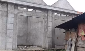 Chợ đầu tư tiền tỷ 10 năm chưa xây xong 