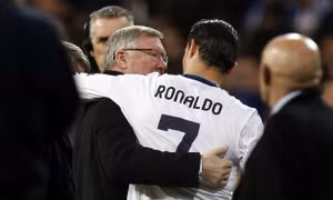 Ngài Alex Ferguson: 'Ronaldo và Messi già, đế chế Tây Ban Nha sẽ sụp đổ'