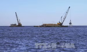 Phát hiện quả ngư lôi tại cửa biển Cửa Việt - Quảng Trị