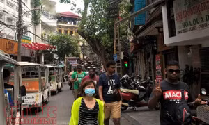 Vỉa hè Hà Nội: Thập thò tái lấn chiếm