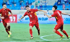 Đánh bại Campuchia 5 - 0, tuyển Việt Nam mở toang cánh cửa tới VCK Asian Cup 2019