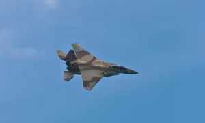 Chiến đấu cơ Israel phóng 6 quả rocket vào quân đội Syria