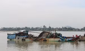 Tàu hút cát trộm bằng cách gắn thiết bị giảm thanh