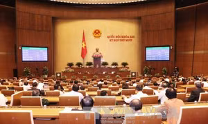 Kỳ họp 11, Quốc hội khóa XIII xem xét nhiều vấn đề quan trọng 