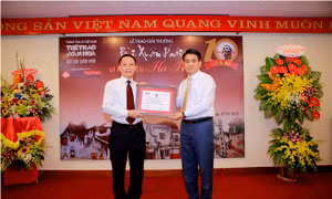 Chùm ảnh lễ trao giải thưởng 'Bùi Xuân Phái- Vì Tình yêu Hà Nội'
