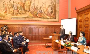 Tọa đàm pháp luật đầu tiên giữa quốc hội Việt Nam - Hungary