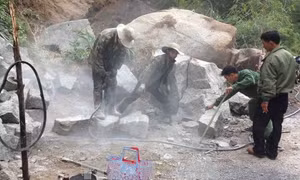 Đắk Lắk khắc phục xong 2 điểm sạt lở nguy hiểm trên Quốc lộ 27