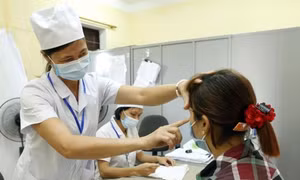 Vượt qua mặc cảm 'có HIV', sống có ích 