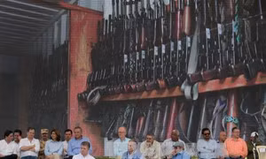 LHQ bắt đầu tiến hành tiêu hủy vũ khí của FARC 