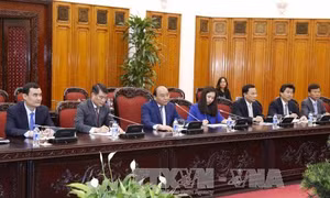 Thủ tướng Nguyễn Xuân Phúc tiếp nhóm các nhà đầu tư quốc tế 